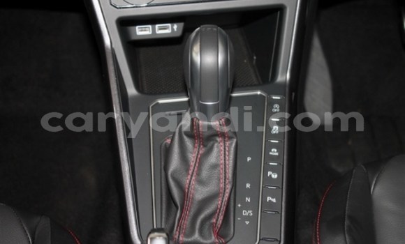 Nunua Ilio tumika Volkswagen Golf GTI Fedha Gari ndani ya Livingstone nchini Zambia Nunua Ilio tumika Volkswagen Golf GTI Fedha Gari ndani ya Livingstone nchini Zambia