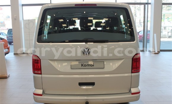 Acheter Occasion Voiture Volkswagen Quantum Blanc à Livingstone, Zambie Acheter Occasion Voiture Volkswagen Quantum Blanc à Livingstone, Zambie