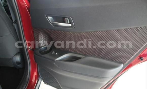 Nunua Ilio tumika Toyota C-HR Nyekundu Gari ndani ya Lusaka nchini Zambia Nunua Ilio tumika Toyota C-HR Nyekundu Gari ndani ya Lusaka nchini Zambia