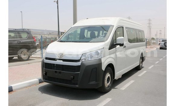 Acheter Import Voiture Toyota Hiace Blanc à Import - Dubai, Zambie Acheter Import Voiture Toyota Hiace Blanc à Import - Dubai, Zambie