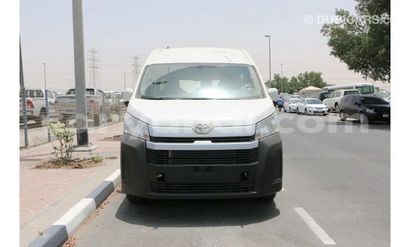 Acheter Import Voiture Toyota Hiace Blanc à Import - Dubai, Zambie Acheter Import Voiture Toyota Hiace Blanc à Import - Dubai, Zambie