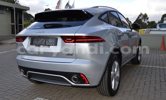 Acheter Occasion Voiture Jaguar F-Pace Autre à Livingstone, Zambie Acheter Occasion Voiture Jaguar F-Pace Autre à Livingstone, Zambie