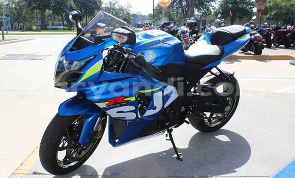 Buy Used Suzuki Celerio Blue Car in Choma in Southern