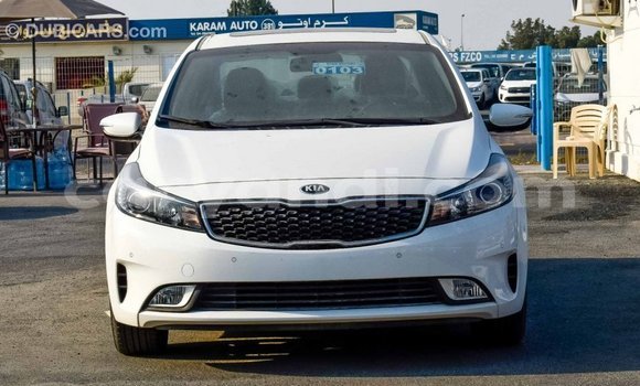 Nunua Imported Kia Cerato Nyeupe Gari ndani ya Import - Dubai nchini Zambia Nunua Imported Kia Cerato Nyeupe Gari ndani ya Import - Dubai nchini Zambia
