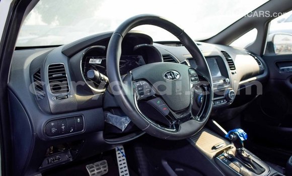 Nunua Imported Kia Cerato Nyeupe Gari ndani ya Import - Dubai nchini Zambia Nunua Imported Kia Cerato Nyeupe Gari ndani ya Import - Dubai nchini Zambia