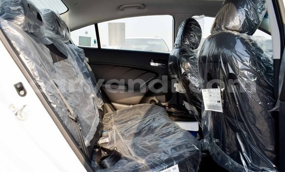 Nunua Imported Kia Cerato Nyeupe Gari ndani ya Import - Dubai nchini Zambia Nunua Imported Kia Cerato Nyeupe Gari ndani ya Import - Dubai nchini Zambia