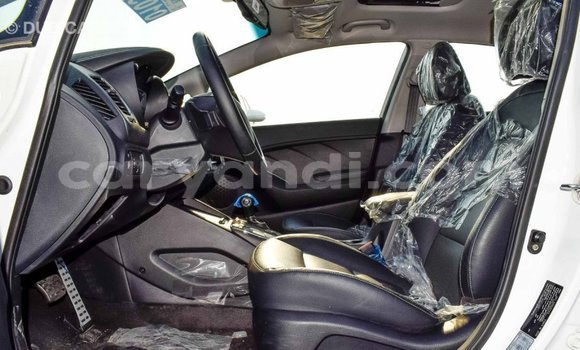 Nunua Imported Kia Cerato Nyeupe Gari ndani ya Import - Dubai nchini Zambia Nunua Imported Kia Cerato Nyeupe Gari ndani ya Import - Dubai nchini Zambia