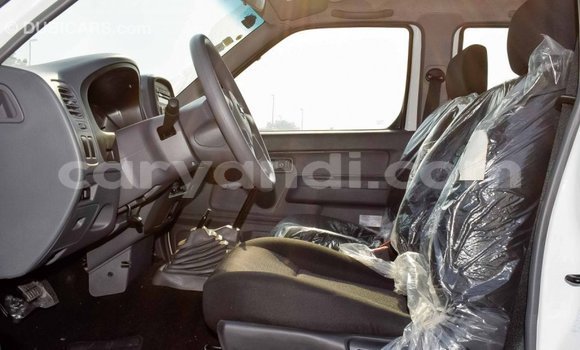 Buy Import Nissan NP 300 White Car in Import - Dubai in Zambia Buy Import Nissan NP 300 White Car in Import - Dubai in Zambia