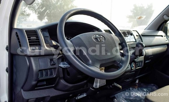 Buy Import Toyota Hiace White Car in Import - Dubai in Zambia Buy Import Toyota Hiace White Car in Import - Dubai in Zambia
