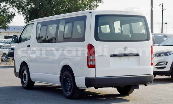 Buy Import Toyota Hiace White Car in Import - Dubai in Zambia Buy Import Toyota Hiace White Car in Import - Dubai in Zambia