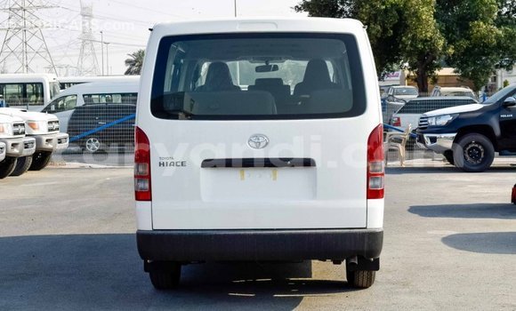 Buy Import Toyota Hiace White Car in Import - Dubai in Zambia Buy Import Toyota Hiace White Car in Import - Dubai in Zambia