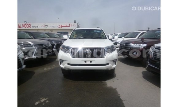 Nunua Imported Toyota Prado Nyeupe Gari ndani ya Import - Dubai nchini Zambia Nunua Imported Toyota Prado Nyeupe Gari ndani ya Import - Dubai nchini Zambia