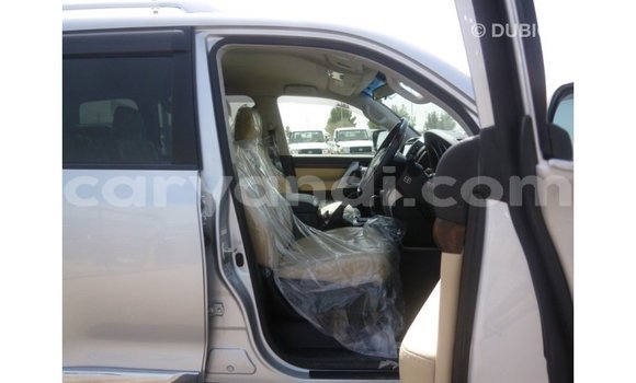 Nunua Imported Toyota Land Cruiser Nyingine Gari ndani ya Import - Dubai nchini Zambia Nunua Imported Toyota Land Cruiser Nyingine Gari ndani ya Import - Dubai nchini Zambia