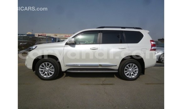 Nunua Imported Toyota Prado Nyeupe Gari ndani ya Import - Dubai nchini Zambia Nunua Imported Toyota Prado Nyeupe Gari ndani ya Import - Dubai nchini Zambia