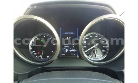 Nunua Imported Toyota Prado Nyeupe Gari ndani ya Import - Dubai nchini Zambia Nunua Imported Toyota Prado Nyeupe Gari ndani ya Import - Dubai nchini Zambia