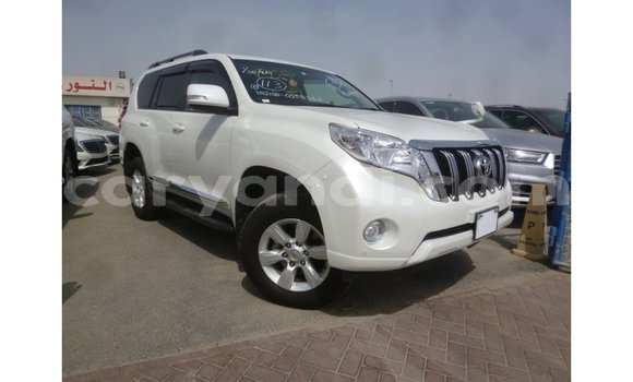 Nunua Imported Toyota Prado Nyeupe Gari ndani ya Import - Dubai nchini Zambia Nunua Imported Toyota Prado Nyeupe Gari ndani ya Import - Dubai nchini Zambia