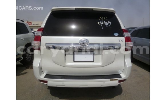 Nunua Imported Toyota Prado Nyeupe Gari ndani ya Import - Dubai nchini Zambia Nunua Imported Toyota Prado Nyeupe Gari ndani ya Import - Dubai nchini Zambia