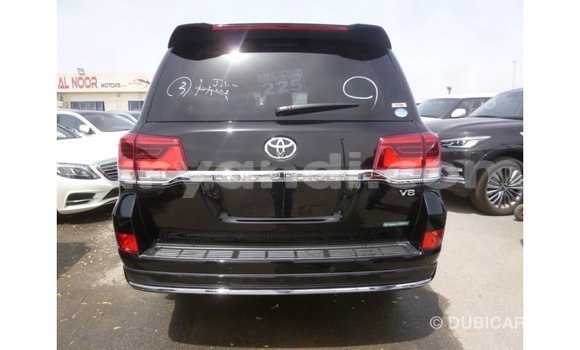 Nunua Imported Toyota Land Cruiser Nyeusi Gari ndani ya Import - Dubai nchini Zambia Nunua Imported Toyota Land Cruiser Nyeusi Gari ndani ya Import - Dubai nchini Zambia