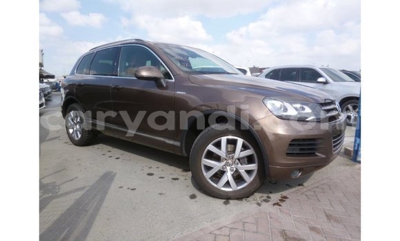 Acheter Import Voiture Volkswagen Touareg Marron à Import - Dubai, Zambie Acheter Import Voiture Volkswagen Touareg Marron à Import - Dubai, Zambie