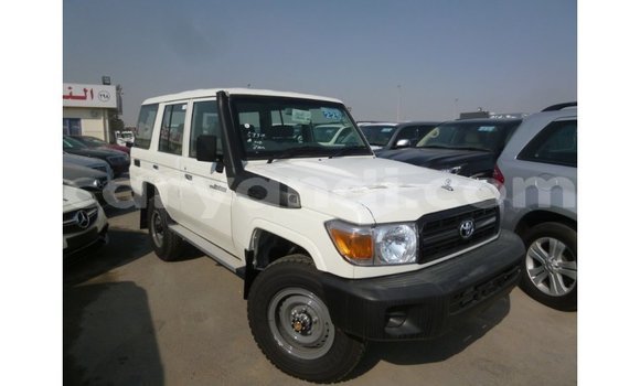 Buy Import Toyota Land Cruiser White Car in Import - Dubai in Zambia Buy Import Toyota Land Cruiser White Car in Import - Dubai in Zambia