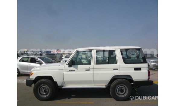 Buy Import Toyota Land Cruiser White Car in Import - Dubai in Zambia Buy Import Toyota Land Cruiser White Car in Import - Dubai in Zambia