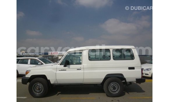 Buy Import Toyota Land Cruiser White Car in Import - Dubai in Zambia Buy Import Toyota Land Cruiser White Car in Import - Dubai in Zambia