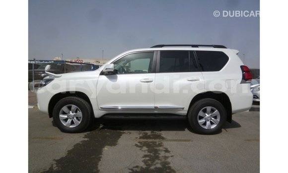 Nunua Imported Toyota Prado Nyeupe Gari ndani ya Import - Dubai nchini Zambia Nunua Imported Toyota Prado Nyeupe Gari ndani ya Import - Dubai nchini Zambia