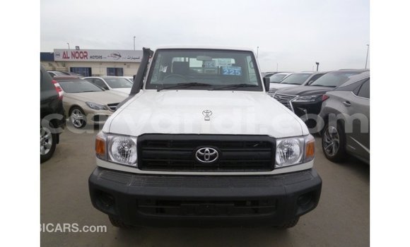 Buy Import Toyota Land Cruiser White Car in Import - Dubai in Zambia Buy Import Toyota Land Cruiser White Car in Import - Dubai in Zambia