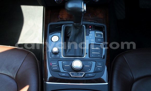 Nunua Ilio tumika Audi Q7 Nyingine Gari ndani ya Livingstone nchini Zambia Nunua Ilio tumika Audi Q7 Nyingine Gari ndani ya Livingstone nchini Zambia