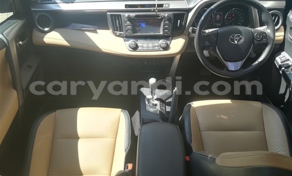 Nunua Ilio tumika Toyota RAV4 Nyekundu Gari ndani ya Livingstone nchini Zambia Nunua Ilio tumika Toyota RAV4 Nyekundu Gari ndani ya Livingstone nchini Zambia