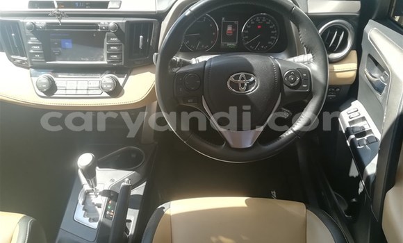 Nunua Ilio tumika Toyota RAV4 Nyekundu Gari ndani ya Livingstone nchini Zambia Nunua Ilio tumika Toyota RAV4 Nyekundu Gari ndani ya Livingstone nchini Zambia