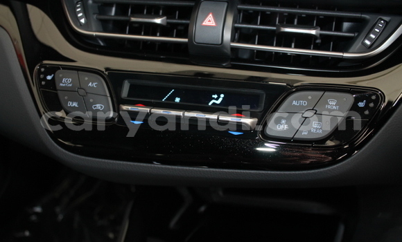 Acheter Occasion Voiture Toyota C-HR Rouge à Kapiri Mposhi, Central Acheter Occasion Voiture Toyota C-HR Rouge à Kapiri Mposhi, Central