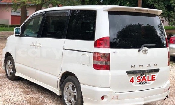 Acheter Occasion Voiture Toyota Noah Blanc à Lusaka, Zambie Acheter Occasion Voiture Toyota Noah Blanc à Lusaka, Zambie