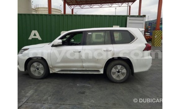 Nunua Imported Lexus LX Nyeupe Gari ndani ya Import - Dubai nchini Zambia Nunua Imported Lexus LX Nyeupe Gari ndani ya Import - Dubai nchini Zambia