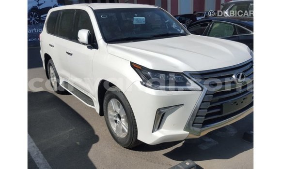 Nunua Imported Lexus LX Nyeupe Gari ndani ya Import - Dubai nchini Zambia Nunua Imported Lexus LX Nyeupe Gari ndani ya Import - Dubai nchini Zambia