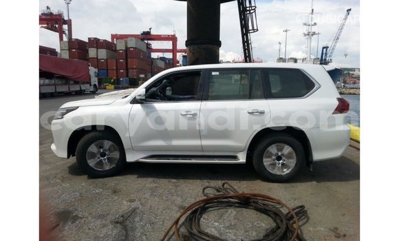 Nunua Imported Lexus LX Nyeupe Gari ndani ya Import - Dubai nchini Zambia Nunua Imported Lexus LX Nyeupe Gari ndani ya Import - Dubai nchini Zambia