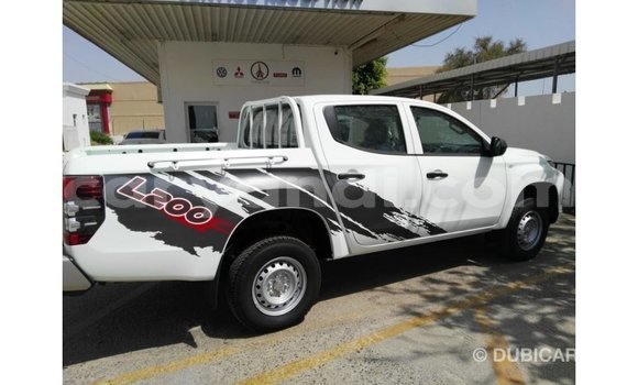Buy Import Mitsubishi L200 White Car in Import - Dubai in Zambia Buy Import Mitsubishi L200 White Car in Import - Dubai in Zambia