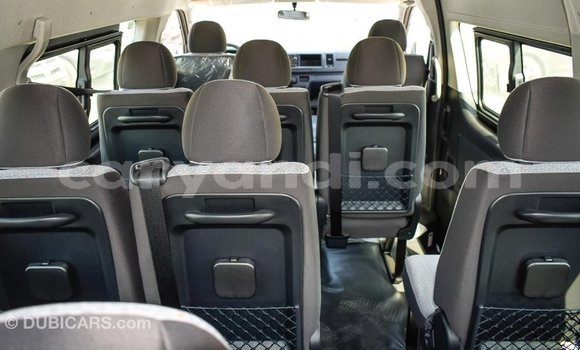 Buy Import Toyota Hiace White Car in Import - Dubai in Zambia Buy Import Toyota Hiace White Car in Import - Dubai in Zambia