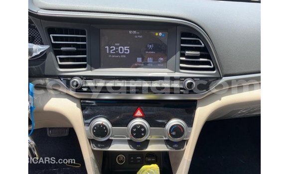 Nunua Imported Hyundai Elantra Nyeupe Gari ndani ya Import - Dubai nchini Zambia Nunua Imported Hyundai Elantra Nyeupe Gari ndani ya Import - Dubai nchini Zambia
