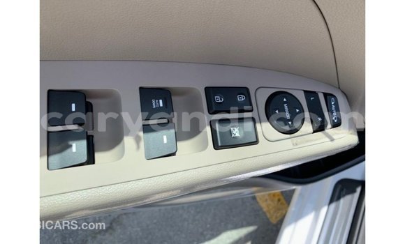 Nunua Imported Hyundai Elantra Nyeupe Gari ndani ya Import - Dubai nchini Zambia Nunua Imported Hyundai Elantra Nyeupe Gari ndani ya Import - Dubai nchini Zambia