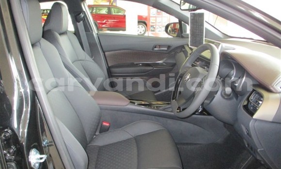 Tenga Tsaru Toyota C-HR Zvimwe Mota in Chingola in Zambia Tenga Tsaru Toyota C-HR Zvimwe Mota in Chingola in Zambia