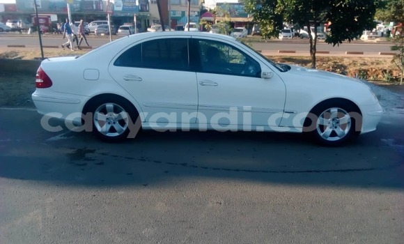 Buy Used Mercedes‒Benz E–Class White Car in Lusaka in Zambia Buy Used Mercedes‒Benz E–Class White Car in Lusaka in Zambia