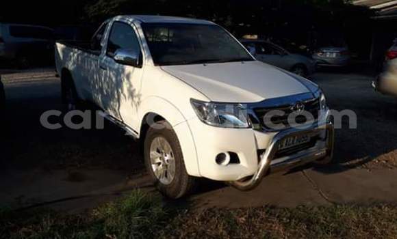 Buy Used Toyota Hilux White Car in Lusaka in Zambia Buy Used Toyota Hilux White Car in Lusaka in Zambia