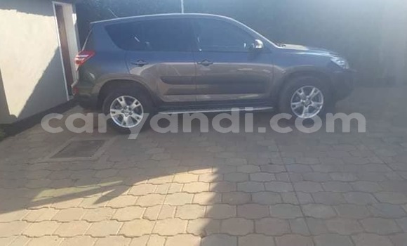 Nunua Ilio tumika Toyota RAV4 Nyingine Gari ndani ya Lusaka nchini Zambia Nunua Ilio tumika Toyota RAV4 Nyingine Gari ndani ya Lusaka nchini Zambia