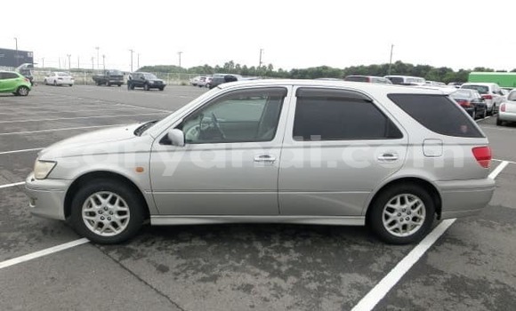 Nunua Ilio tumika Toyota Vista Fedha Gari ndani ya Lusaka nchini Zambia Nunua Ilio tumika Toyota Vista Fedha Gari ndani ya Lusaka nchini Zambia