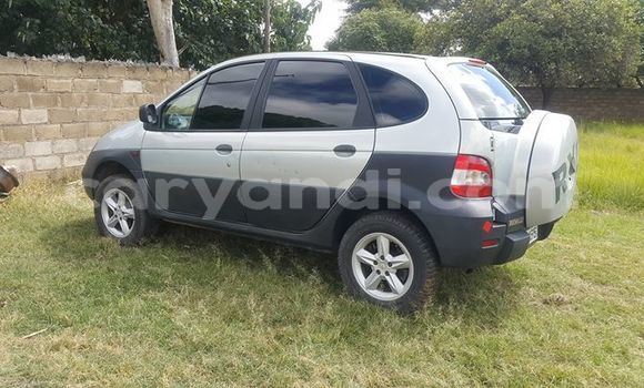 Nunua Ilio tumika Renault Scenic Fedha Gari ndani ya Lusaka nchini Zambia Nunua Ilio tumika Renault Scenic Fedha Gari ndani ya Lusaka nchini Zambia