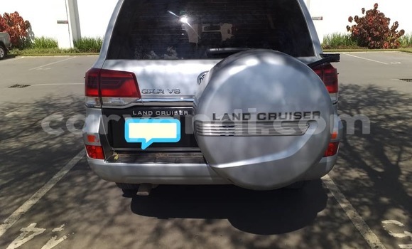 Acheter Occasion Voiture Toyota Land Cruiser Gris à Lusaka, Zambie Acheter Occasion Voiture Toyota Land Cruiser Gris à Lusaka, Zambie