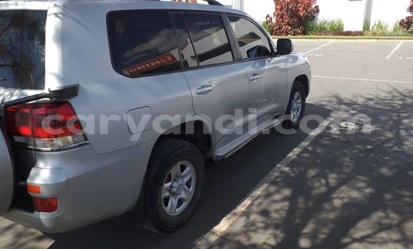 Acheter Occasion Voiture Toyota Land Cruiser Gris à Lusaka, Zambie Acheter Occasion Voiture Toyota Land Cruiser Gris à Lusaka, Zambie
