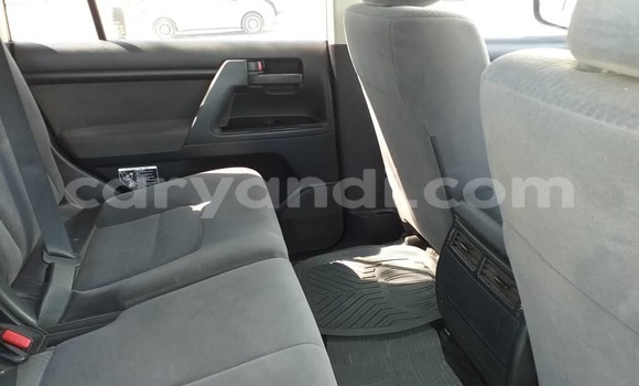 Acheter Occasion Voiture Toyota Land Cruiser Gris à Lusaka, Zambie Acheter Occasion Voiture Toyota Land Cruiser Gris à Lusaka, Zambie