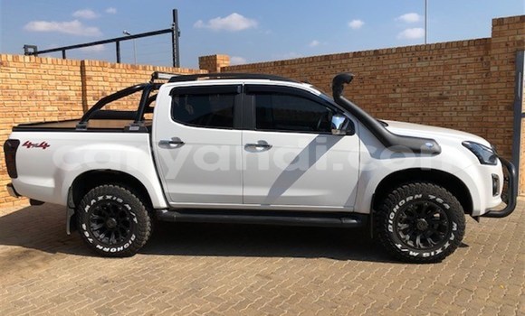 Nunua Ilio tumika Isuzu KB Nyingine Gari ndani ya Chingola nchini Zambia Nunua Ilio tumika Isuzu KB Nyingine Gari ndani ya Chingola nchini Zambia